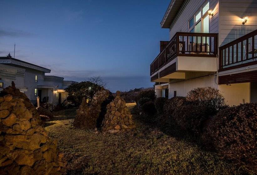 בית מלון כפרי Jeju Nollmung