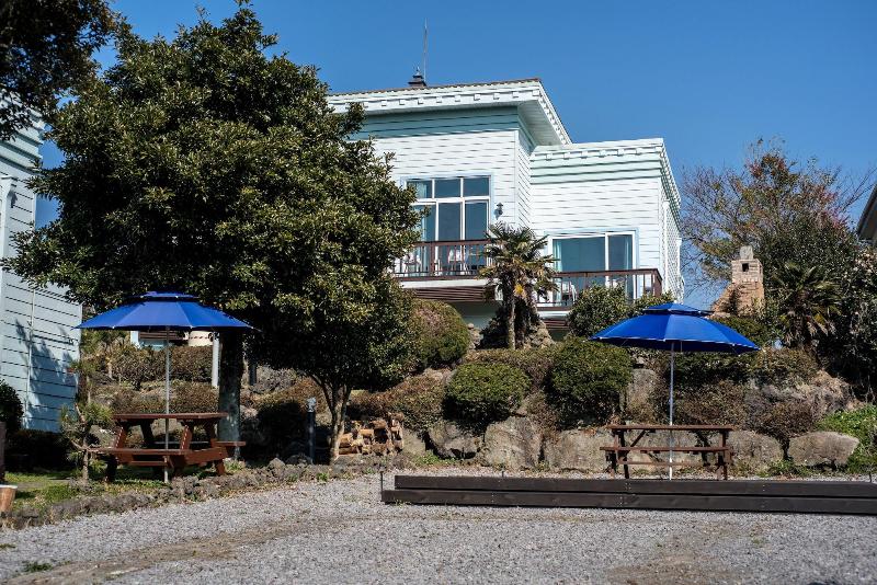 בית מלון כפרי Jeju Nollmung