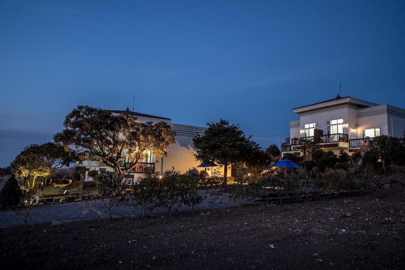 בית מלון כפרי Jeju Nollmung