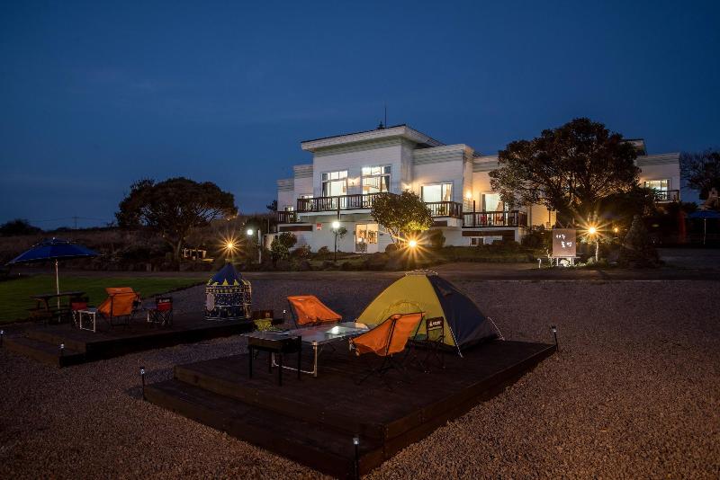 בית מלון כפרי Jeju Nollmung