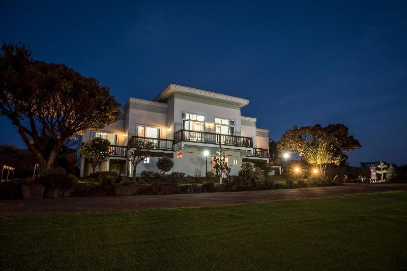 בית מלון כפרי Jeju Nollmung