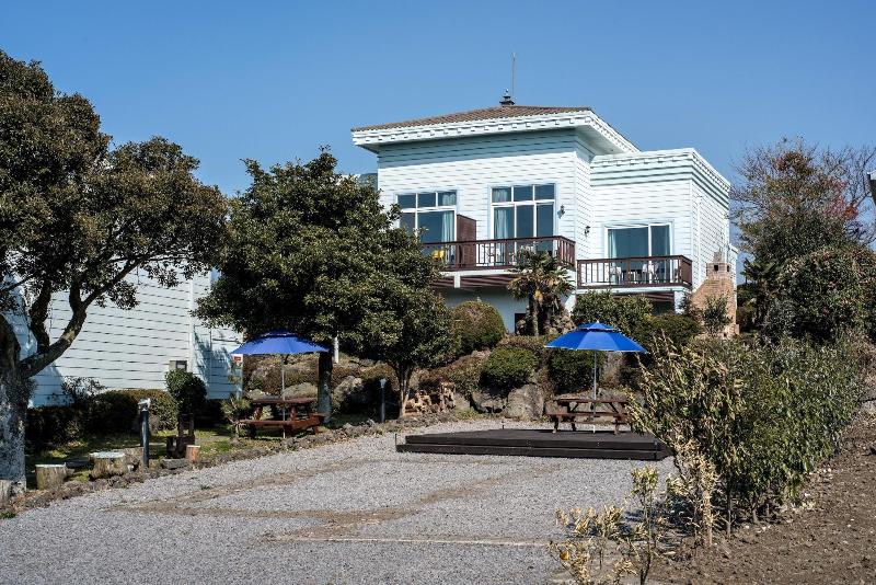 בית מלון כפרי Jeju Nollmung