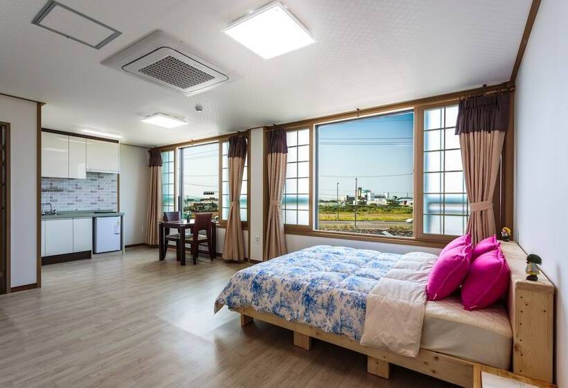 فندق Jejuwayo Pension