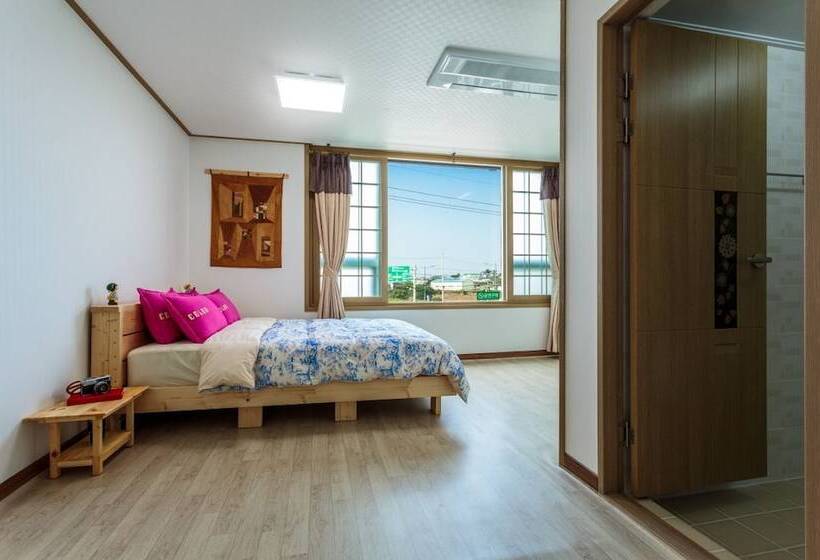 فندق Jejuwayo Pension