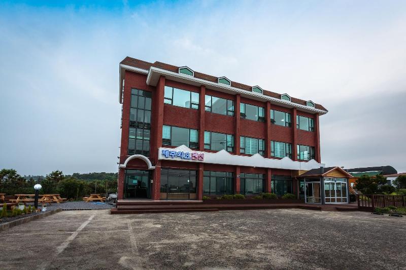 فندق Jejuwayo Pension