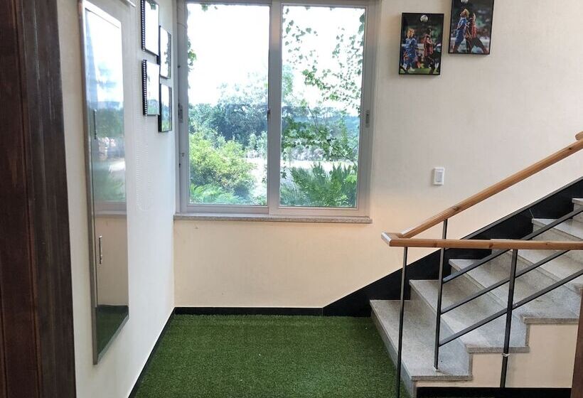 Szálloda Leeds Pension