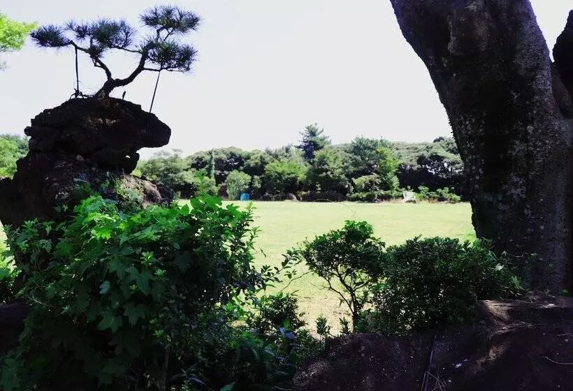 ホテル Leeds Pension