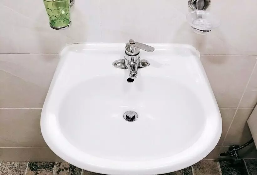 ホテル Leeds Pension