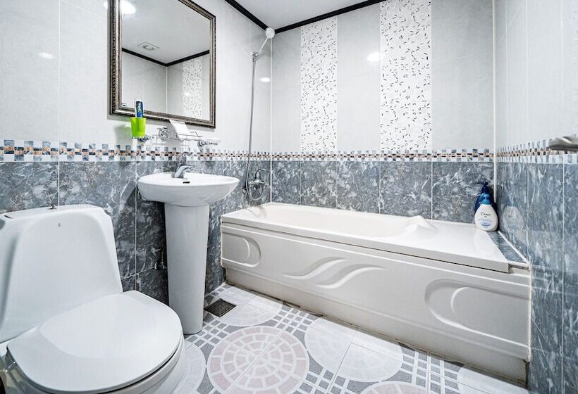 酒店 Gangneung Pension Sea And   Pet Friendly