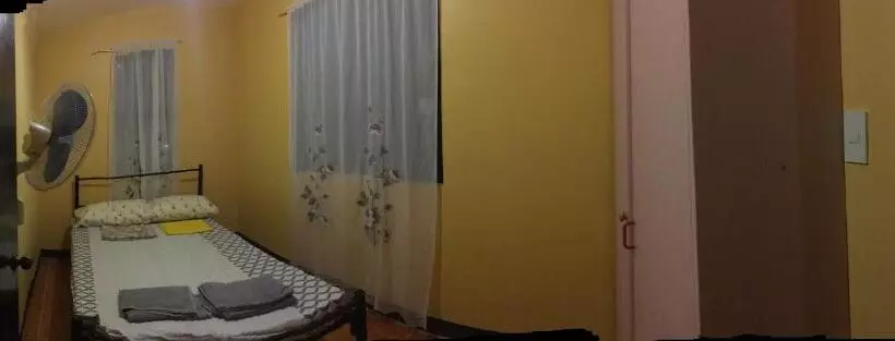 ホテル Pines Mansion