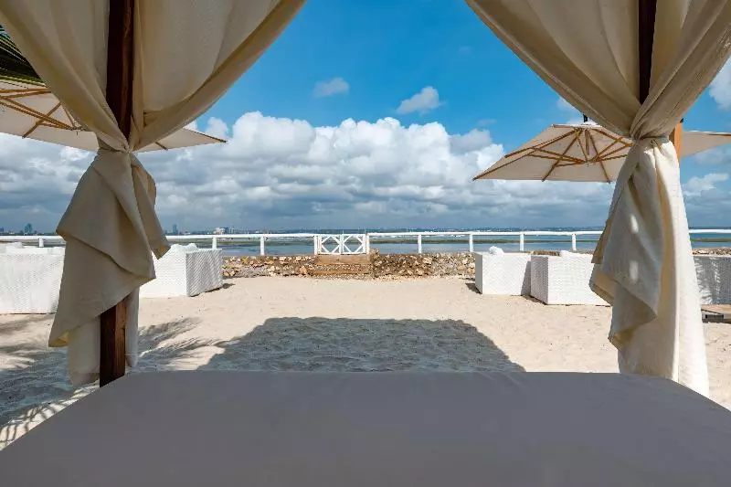 Coral Beach Hotel Dar Es Salaam