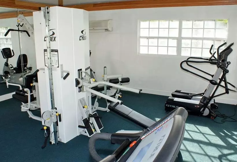 هتل Bahama Beach Club Resort