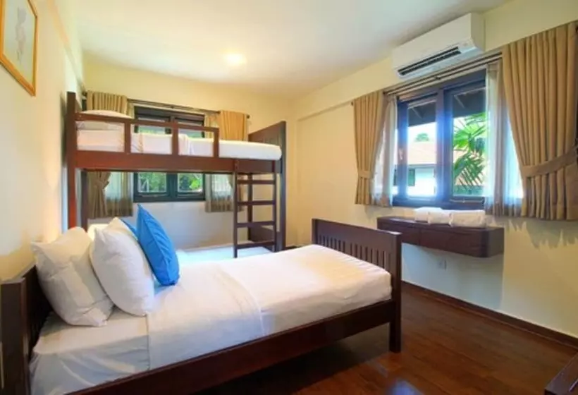 호텔 Banyu Biru Villa