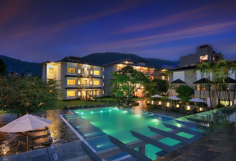 هتل Barahi Pokhara