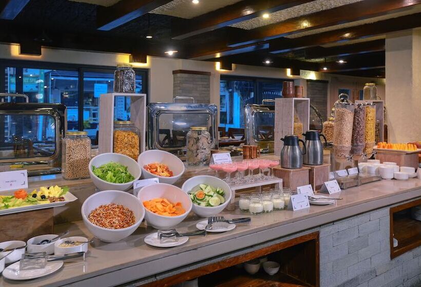 هتل Barahi Pokhara