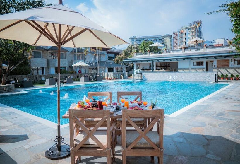 هتل Barahi Pokhara