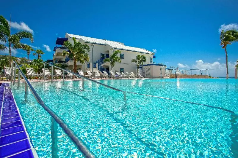 هتل Hilton Vacation Club Flamingo Beach St. Maarten