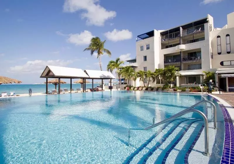 هتل Hilton Vacation Club Flamingo Beach St. Maarten