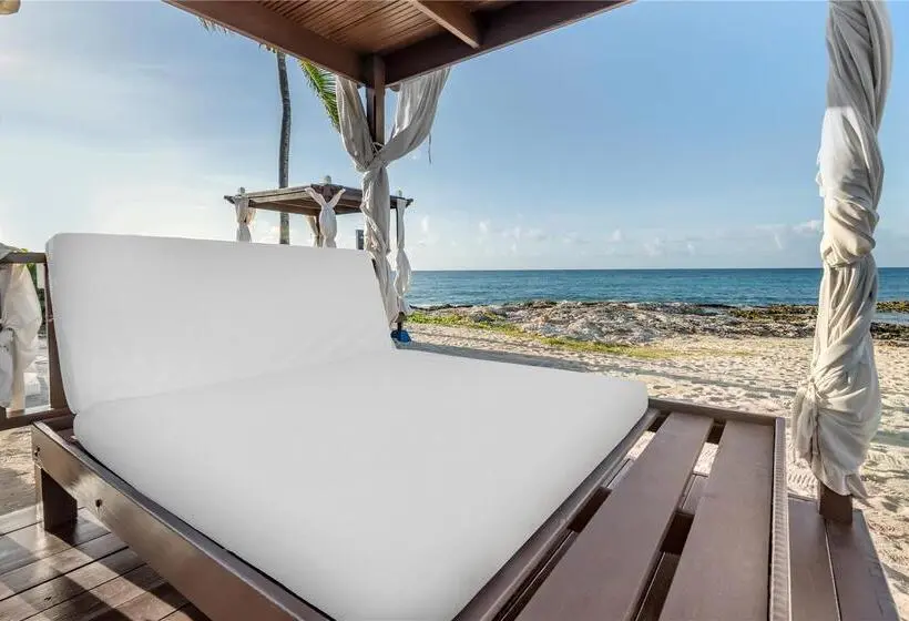 هتل Hilton Vacation Club Flamingo Beach St. Maarten