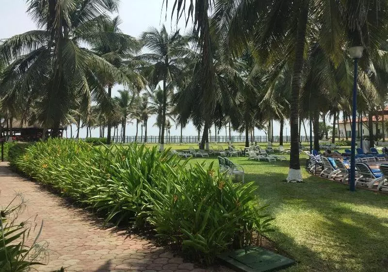 בית מלון כפרי La Palm Royal Beach