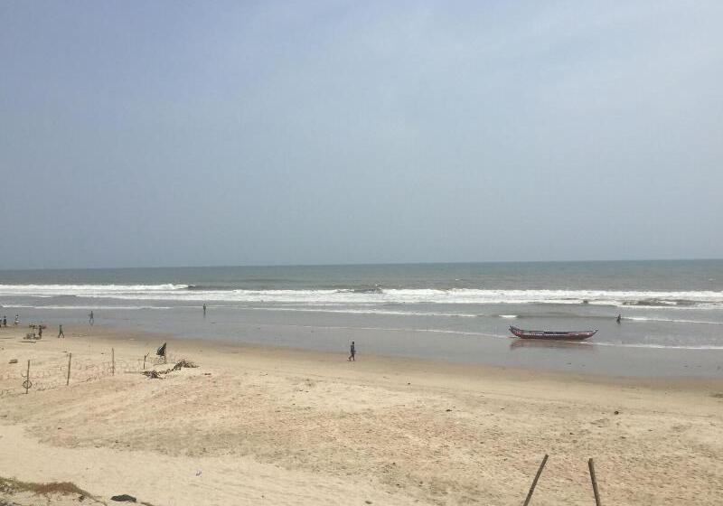 ホテル La Palm Royal Beach