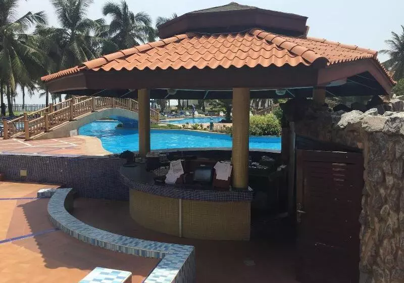 בית מלון כפרי La Palm Royal Beach