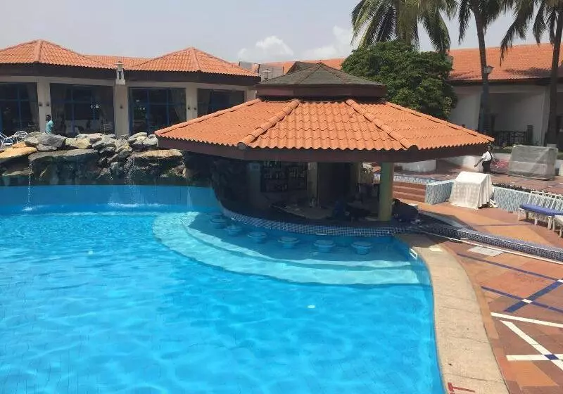 בית מלון כפרי La Palm Royal Beach