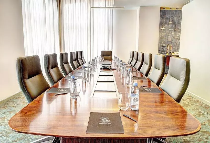 هتل Leopalace Resort Guam