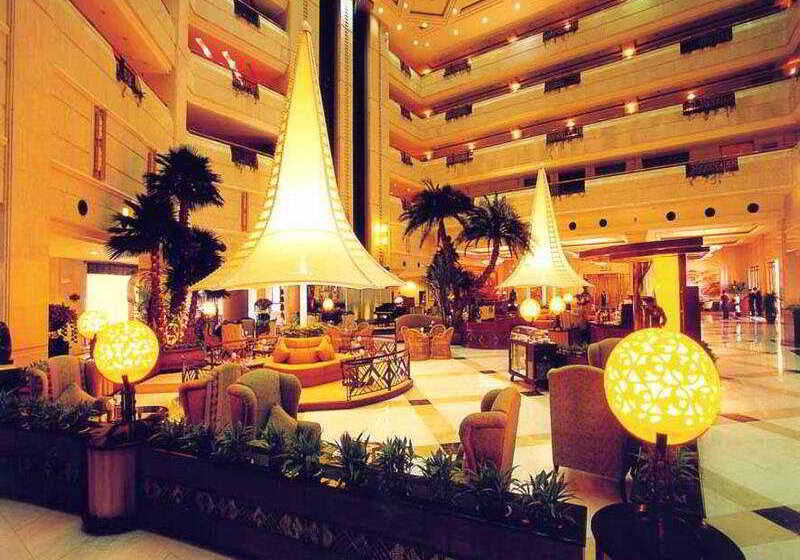 Hotel Oriental Riverside Bund View