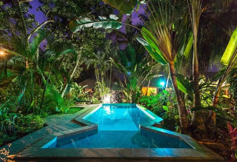 هتل Poppy S On The Lagoon