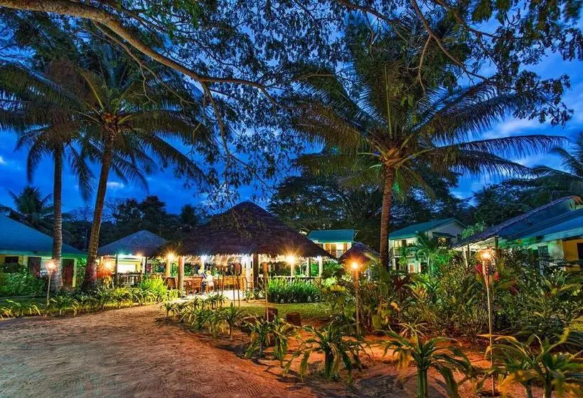 هتل Poppy S On The Lagoon