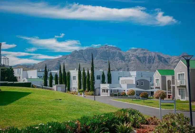 Protea Hotel By Marriott Stellenbosch & Conference Centre