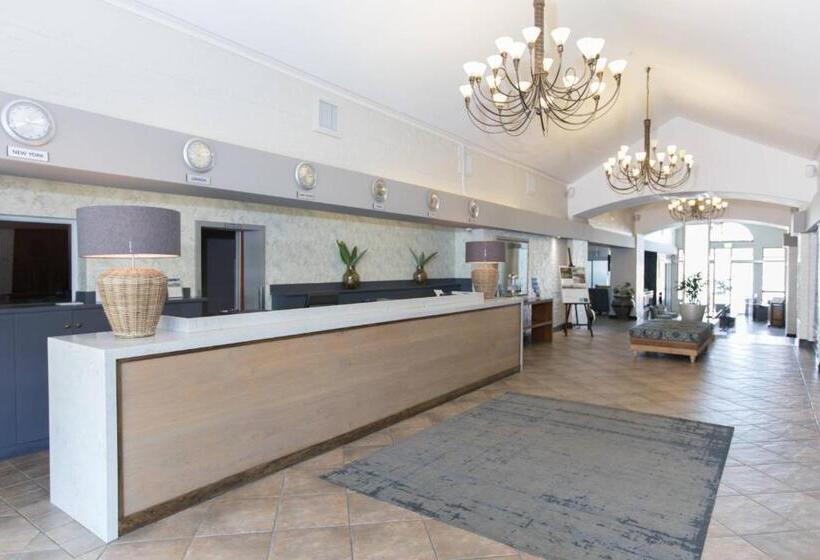 Protea Hotel By Marriott Stellenbosch & Conference Centre