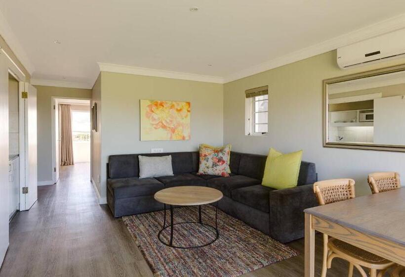 Protea Hotel By Marriott Stellenbosch & Conference Centre