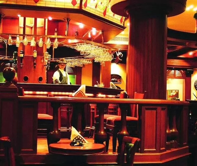 فندق Tivoli Garden Resort