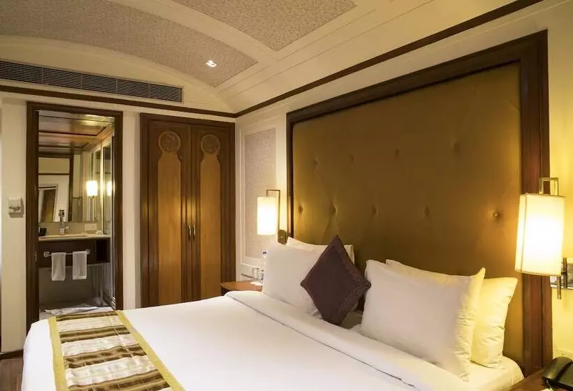 فندق Tivoli Garden Resort