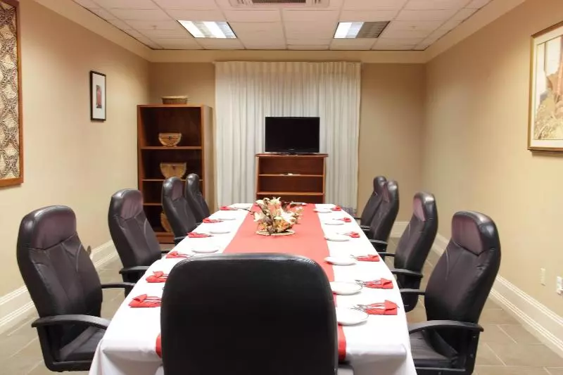 בית מלון כפרי Tradewinds