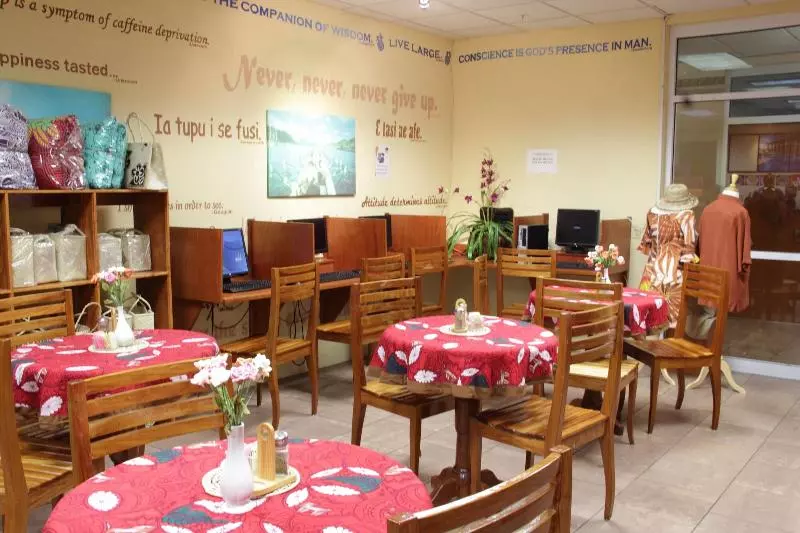 בית מלון כפרי Tradewinds