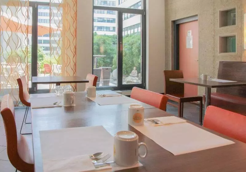 Novotel Suites Wien City Donau