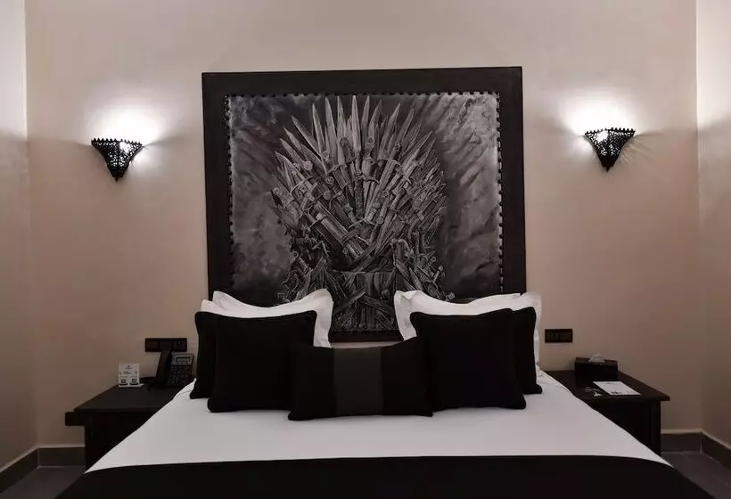 Oscar Hotel by Atlas Studios