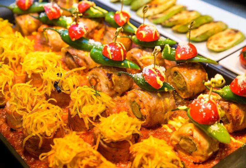 The Palace Hotel, Sunny Day