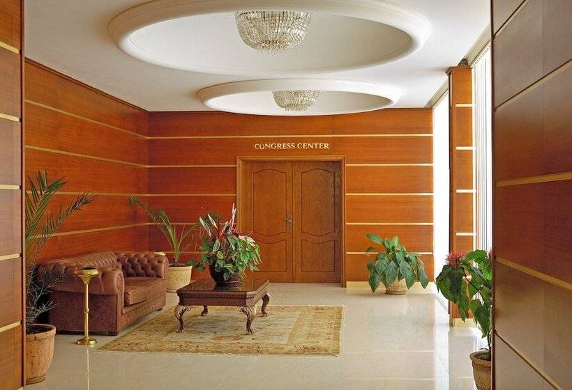 The Palace Hotel, Sunny Day