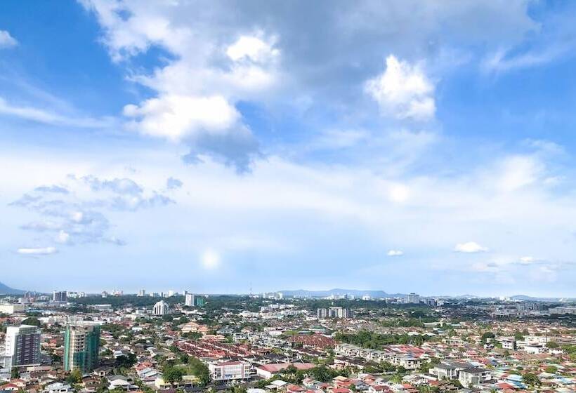 Luco Apartments At Imperial Suites