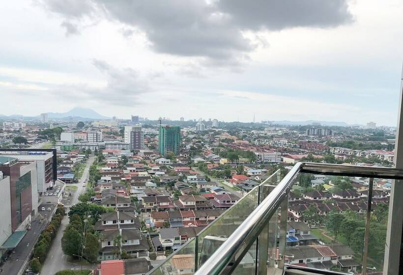 Luco Apartments At Imperial Suites