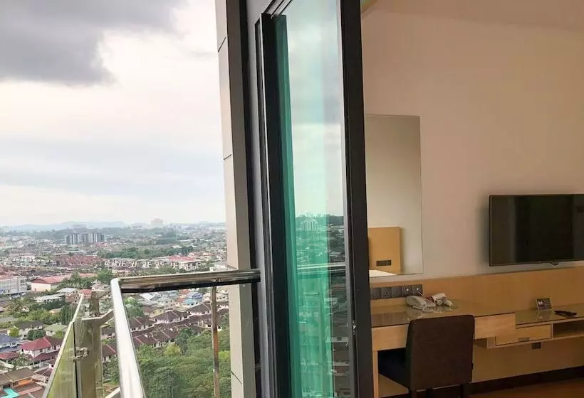 Luco Apartments At Imperial Suites