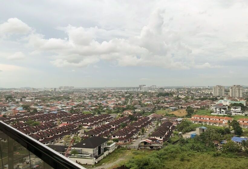 Luco Apartments At Imperial Suites