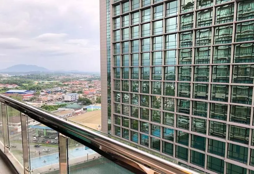 Luco Apartments At Imperial Suites