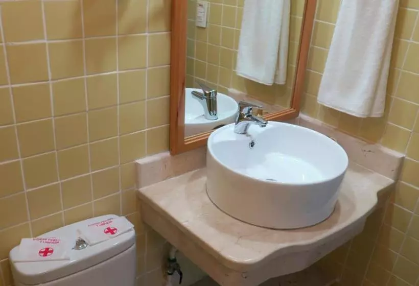 ホテル Plus Vedado 500