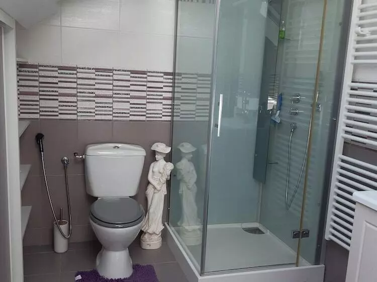 Aamiaismajoitus (B&B) Au Bon Vivant