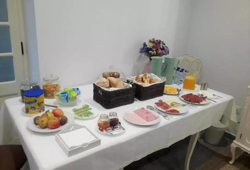 Aamiaismajoitus (B&B) Raiz Alentejana